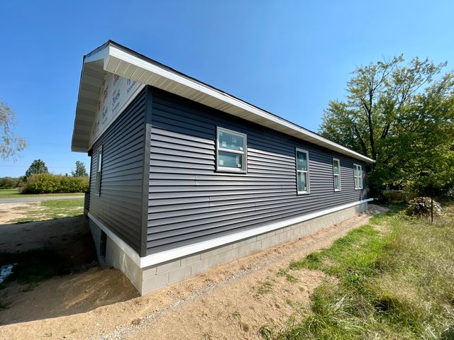 6193 S Pere Marquette Highway, Pentwater, MI 49449