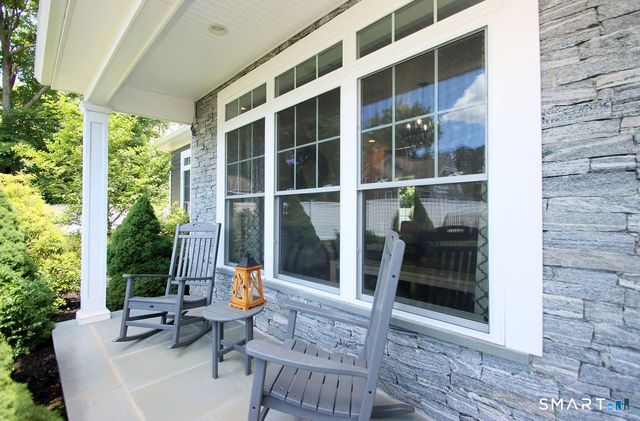 2095 Whitney Avenue, North Haven, CT 06473