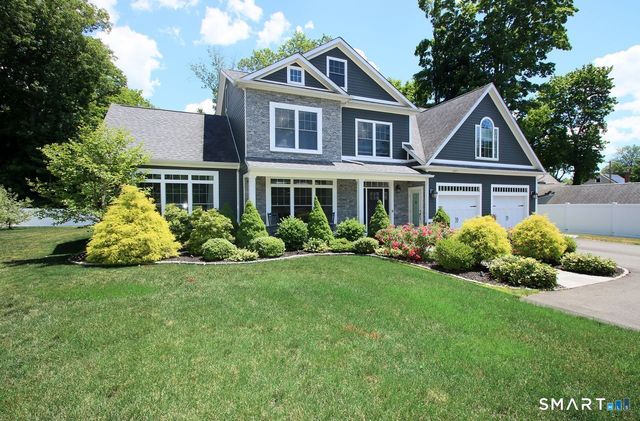 2095 Whitney Avenue, North Haven, CT 06473