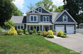 2095 Whitney Avenue, North Haven, CT 06473