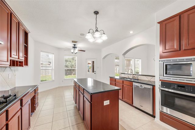 1810 Candle Light Court, Sugar Land, TX 77498