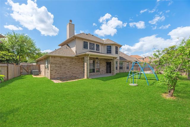 1810 Candle Light Court, Sugar Land, TX 77498