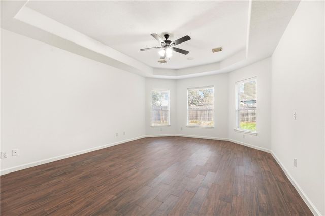 1810 Candle Light Court, Sugar Land, TX 77498