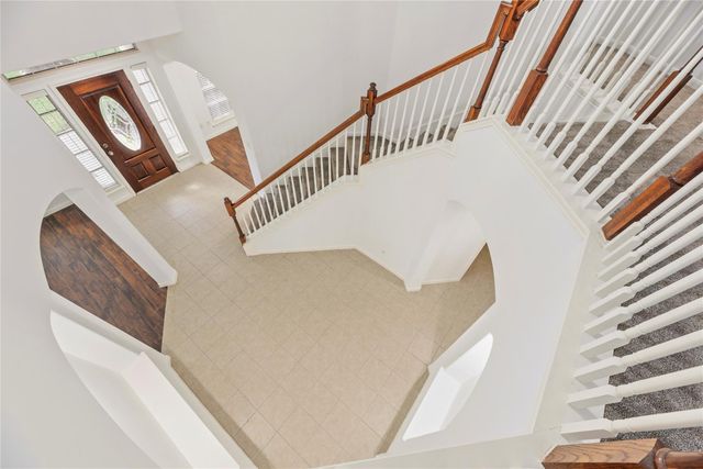 1810 Candle Light Court, Sugar Land, TX 77498