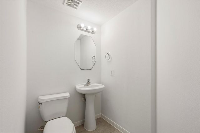 1810 Candle Light Court, Sugar Land, TX 77498