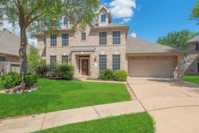 1810 Candle Light Court, Sugar Land, TX 77498