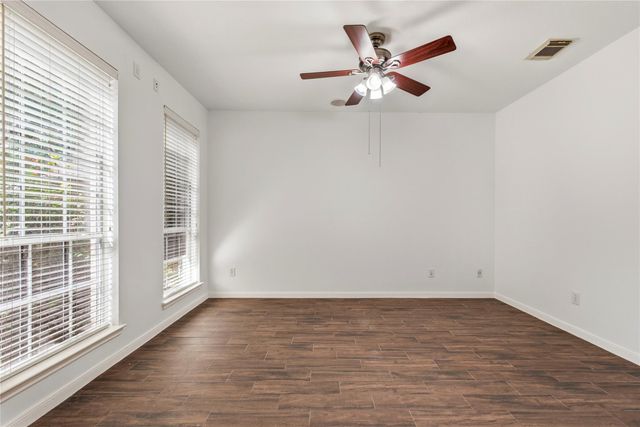 1810 Candle Light Court, Sugar Land, TX 77498