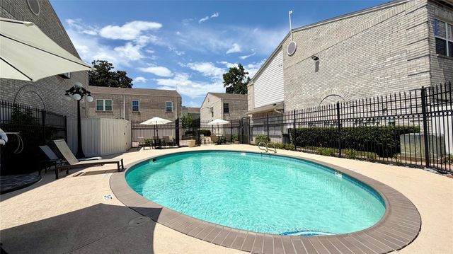 3800 Tanglewilde Street 108, Houston, TX 77063