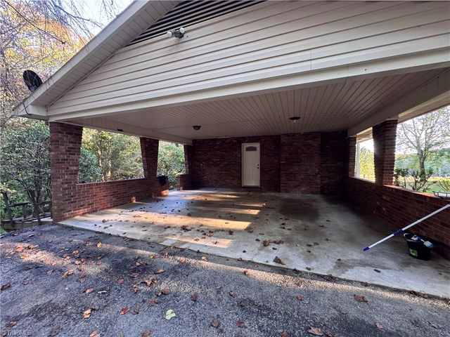 215 Cardinal Lane, Ronda, NC 28670