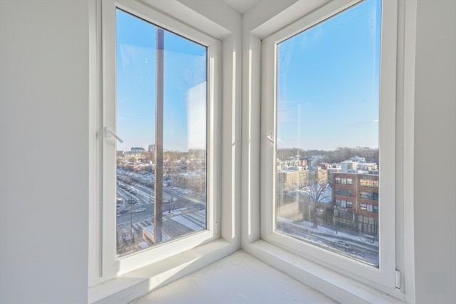 1035 Commonwealth Ave 301, Boston, MA 02215