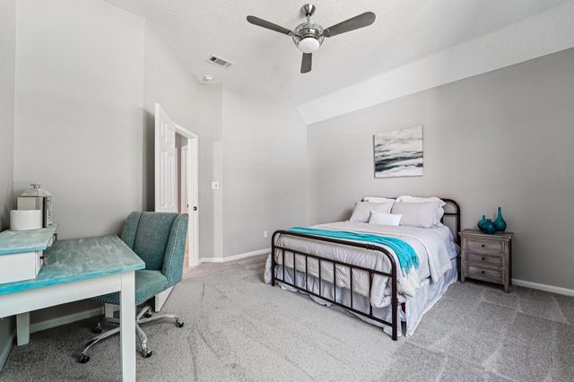2057 S Shore Boulevard, Montgomery, TX 77356