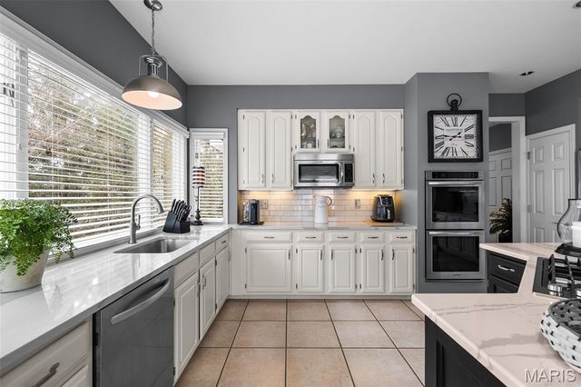 2698 Joyceridge Drive, Chesterfield, MO 63017