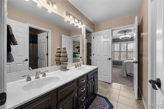 2698 Joyceridge Drive, Chesterfield, MO 63017