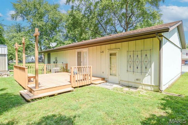 47 Belle Crest Drive, Belleville, IL 62221