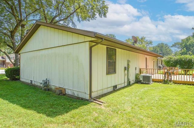 47 Belle Crest Drive, Belleville, IL 62221