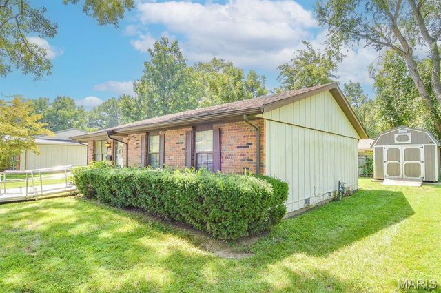 47 Belle Crest Drive, Belleville, IL 62221