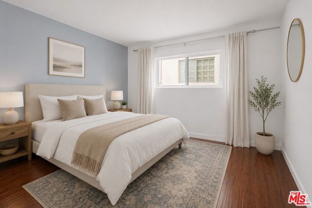 11836 Mayfield Avenue 9, Los Angeles, CA 90049