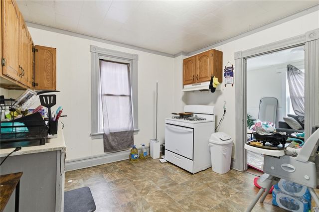 1301-1301.5 Penn Avenue, Jeannette, PA 15644