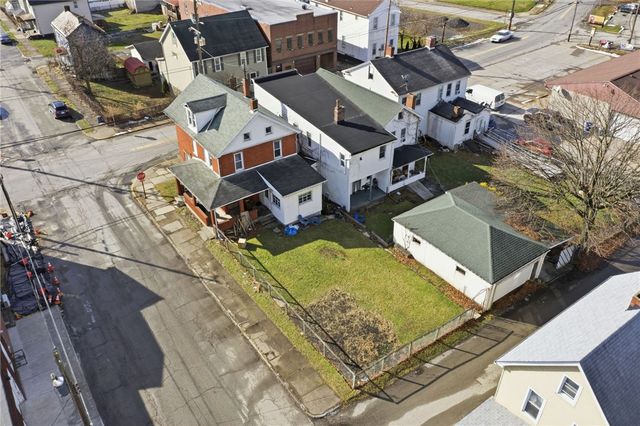 1301-1301.5 Penn Avenue, Jeannette, PA 15644