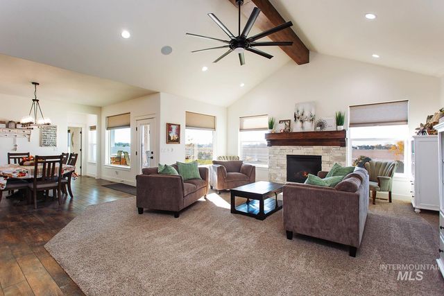 4089 N 2280 E, Filer, ID 83328