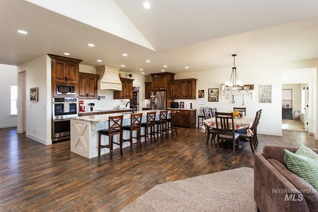 4089 N 2280 E, Filer, ID 83328