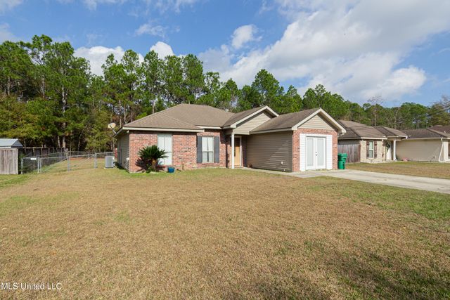 630 Edna Street, Waveland, MS 39576