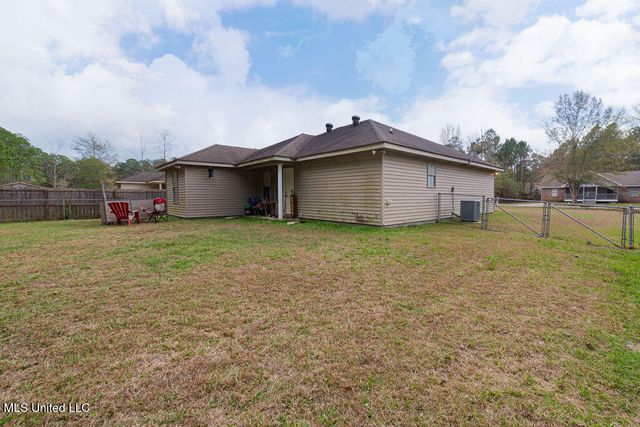 630 Edna Street, Waveland, MS 39576