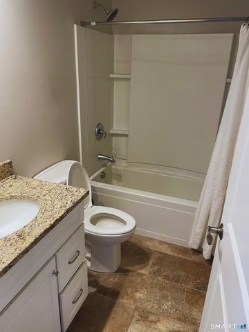 133 Harbor Close Road, New Haven, CT 06519