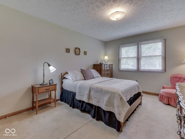 6407 Friendship Circle 15, Indianapolis, IN 46268