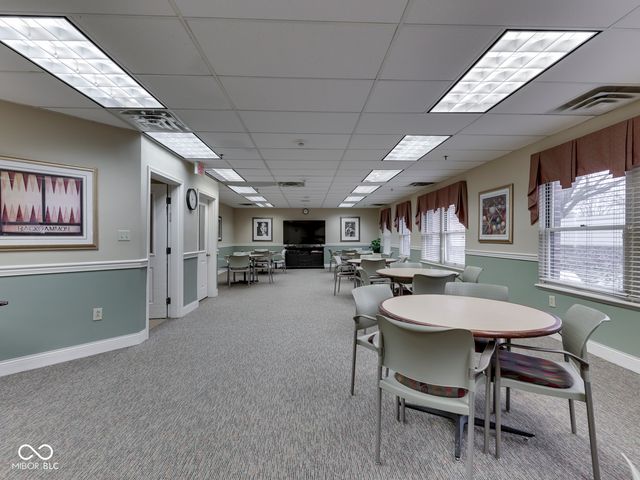 6407 Friendship Circle 15, Indianapolis, IN 46268