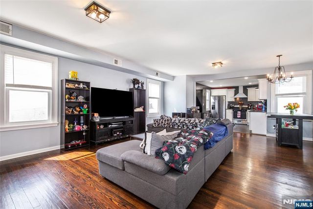 405 Washington Street, Boonton Town, NJ 07005