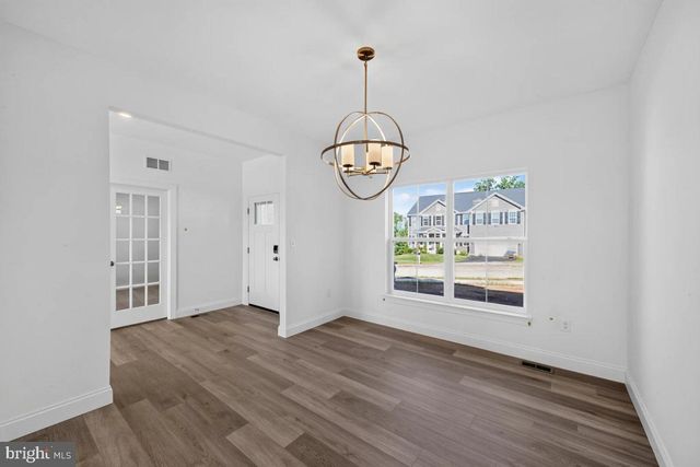 321 GREENWOOD RD, Spring Grove, PA 17362