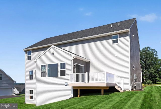 321 GREENWOOD RD, Spring Grove, PA 17362