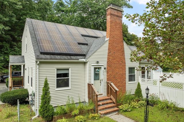 406 Lincoln St, Fitchburg, MA 01420
