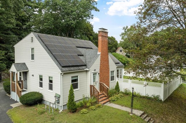 406 Lincoln St, Fitchburg, MA 01420