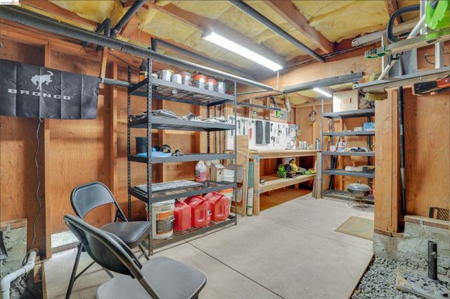 18996 Digger Pine St., Groveland, CA 95321