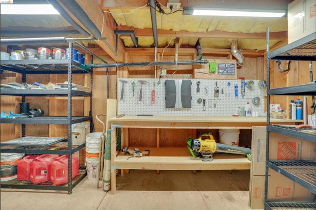 18996 Digger Pine St., Groveland, CA 95321