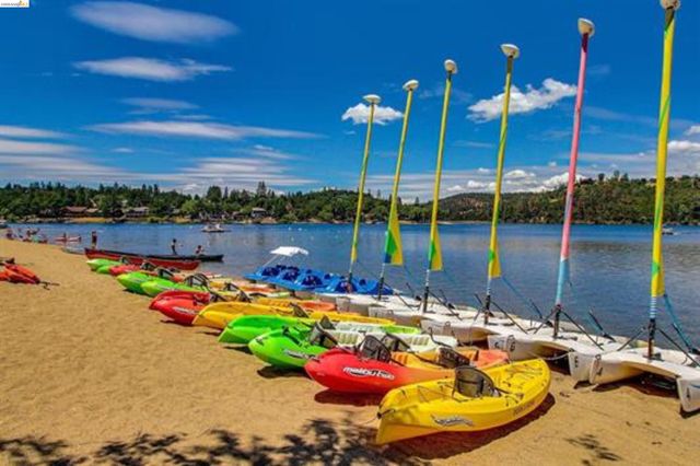 18996 Digger Pine St., Groveland, CA 95321