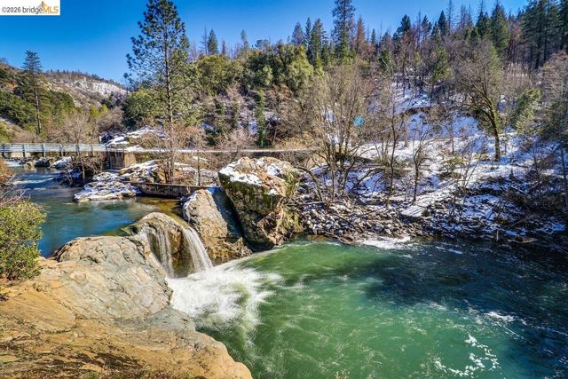 18996 Digger Pine St., Groveland, CA 95321