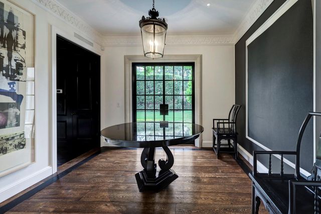 3 Briarwood Court, Houston, TX 77019