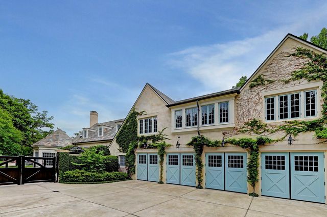 3 Briarwood Court, Houston, TX 77019