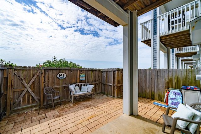 15206 Beach Way Dr, Corpus Christi, TX 78418