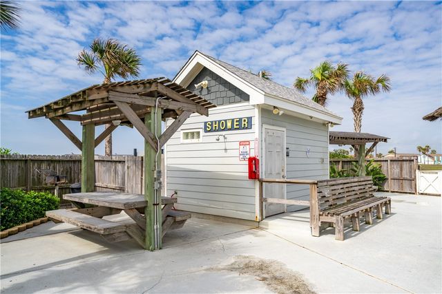 15206 Beach Way Dr, Corpus Christi, TX 78418