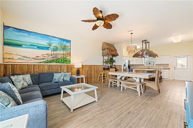 15206 Beach Way Dr, Corpus Christi, TX 78418