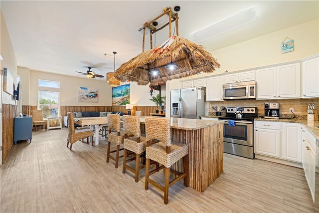 15206 Beach Way Dr, Corpus Christi, TX 78418