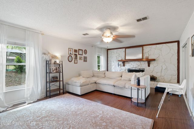 6497 Amber Ridge Circle, Brooksville, FL 34602