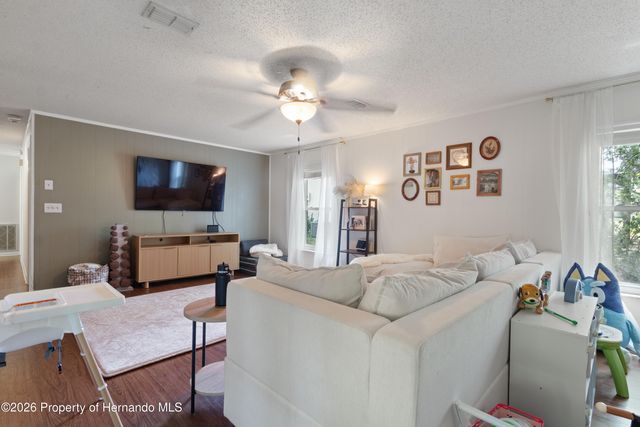6497 Amber Ridge Circle, Brooksville, FL 34602