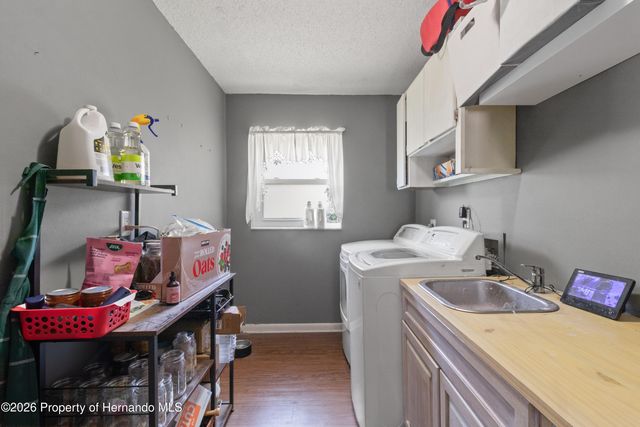 6497 Amber Ridge Circle, Brooksville, FL 34602