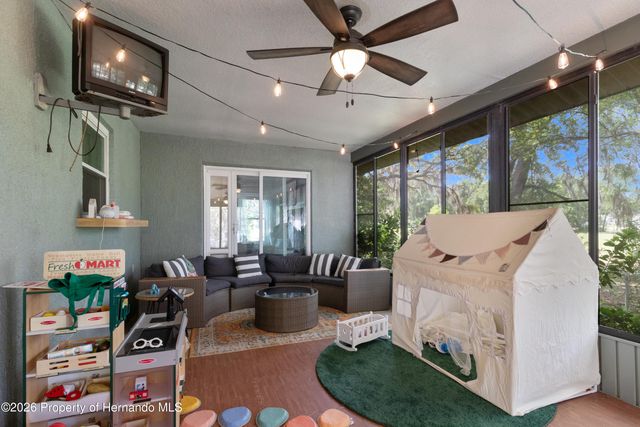 6497 Amber Ridge Circle, Brooksville, FL 34602