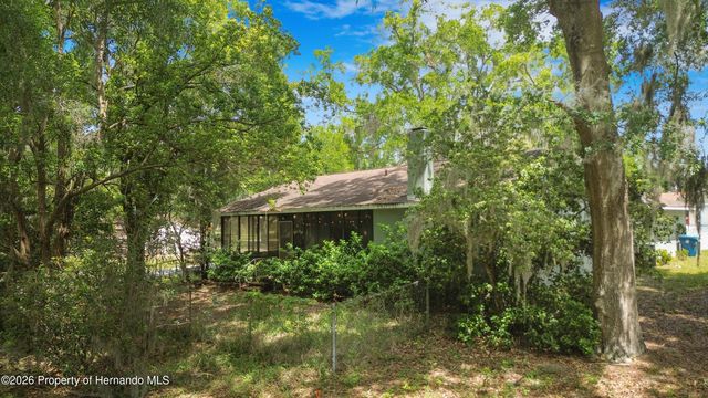 6497 Amber Ridge Circle, Brooksville, FL 34602